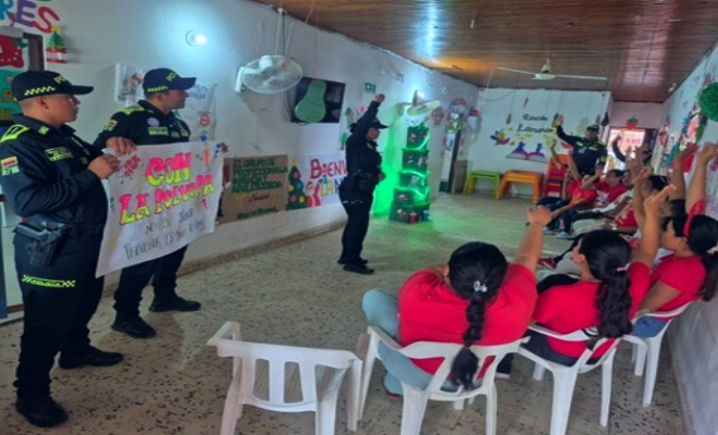 En esta temporada decembrina, la Policía refuerza su compromiso con la protección de nuestros niños y la prevención de la violencia, llevando mensajes de seguridad y cuidado a cada rincón de la comunidad.