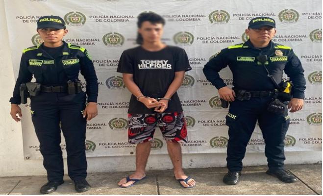 Esta persona deberá responder por el delito de hurto calificado