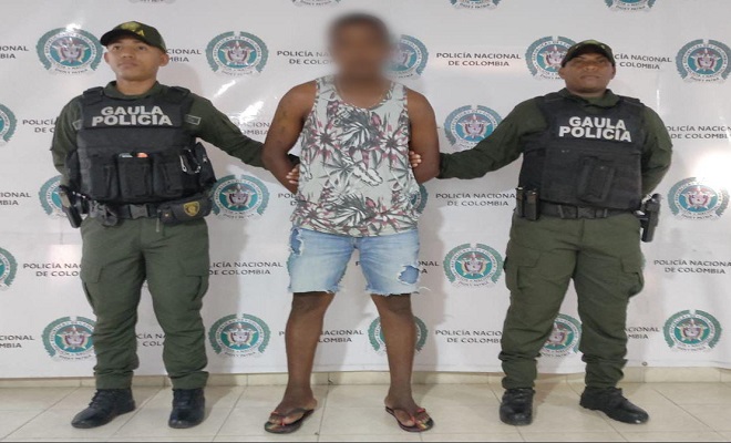 Un hombre y una mujer capturados como integrantes del grupo delincuencial "Los Viajeros". 