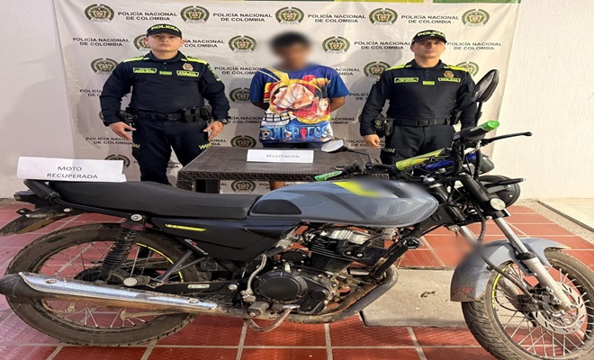 Policía captura a un ciudadano y recupero una motocicleta