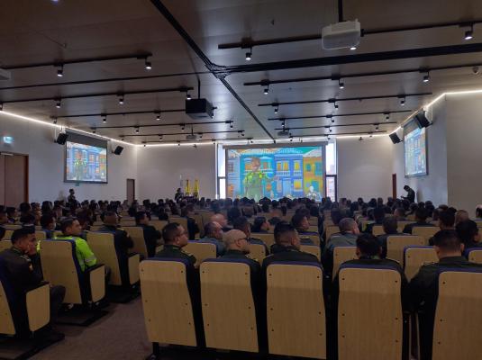 Proyección video del decálogo de actuación policial 