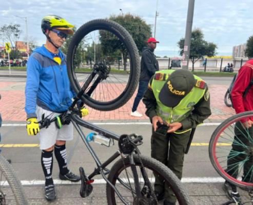 Implementamos la acción preventiva de registros y controles para contrarrestar el delito de hurto a bicicletas  