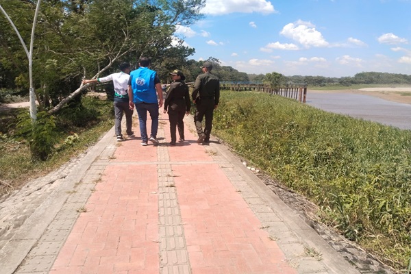 Revisando las fuentes hídricas en Guaviare