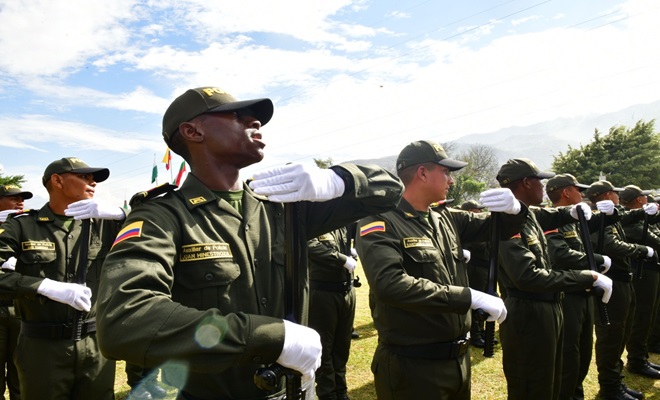 Revista auxiliares Masculinos