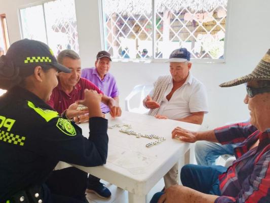 Una tarde de carcajadas, sonrisas, diversión y consejos