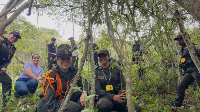 Tc Nelva Gómez Sánchez directora de la ESVEL encabeza reforestación  