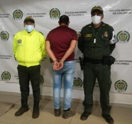 Captura por orden judicial por el delito de acceso carnal abusivo con menor de 14 años