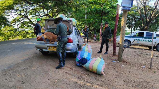 Actividades de registro en los puestos de control sobre las vias del departamento