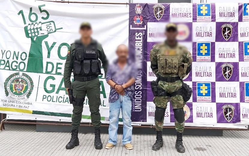Esta persona  lleva cerca  de 15 años  perteneciendo a este grupo armado organizado.