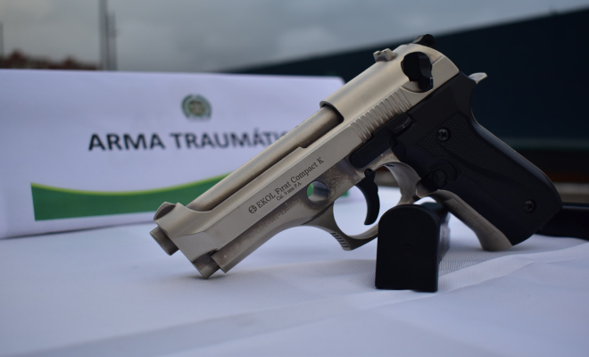 Con esta arma traumática amenazaban a las personas para que les entregaran sus pertenencias y claves de tarjetas bancarias