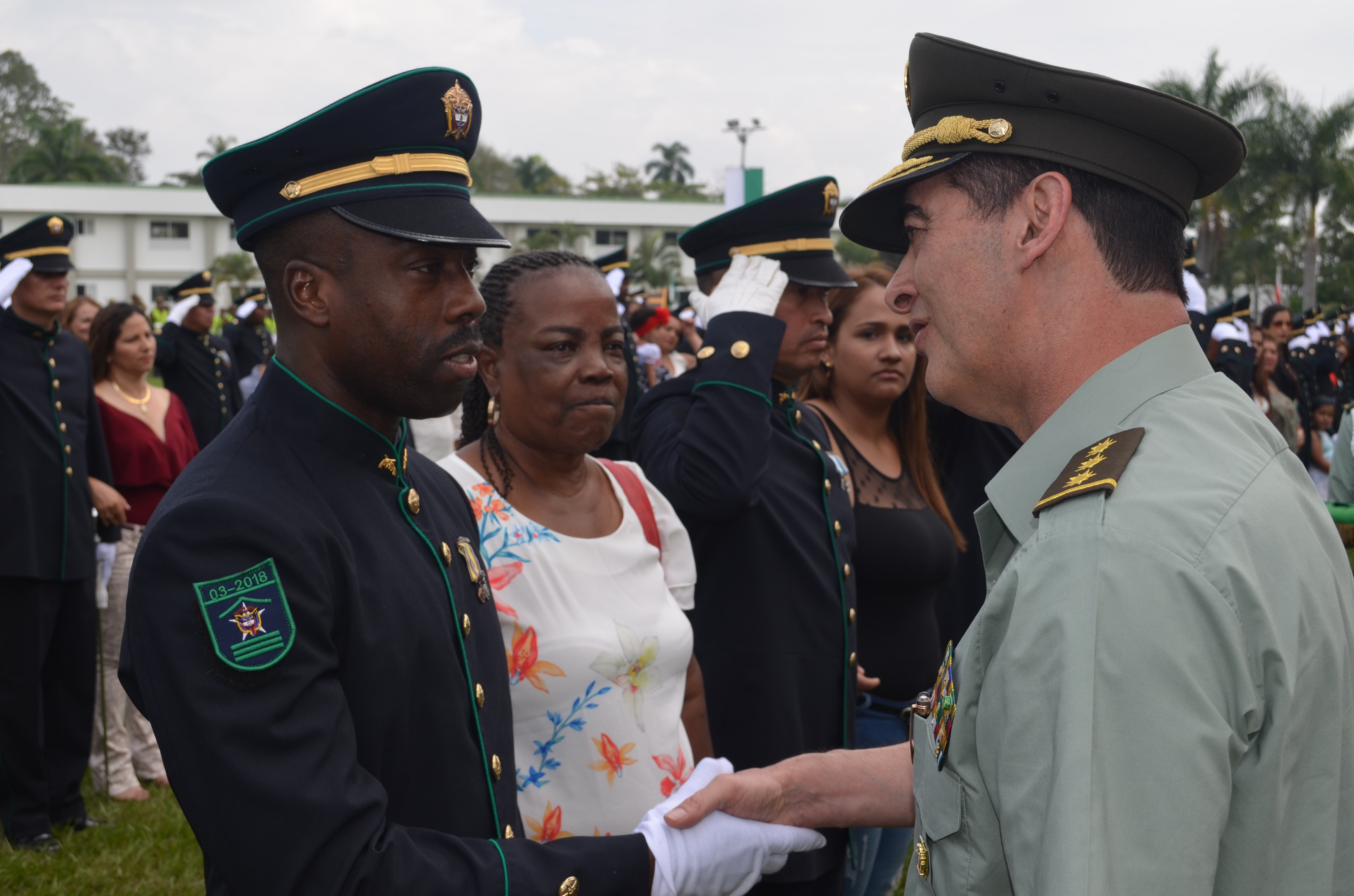 Ascensos Escuela Simón Bolívar