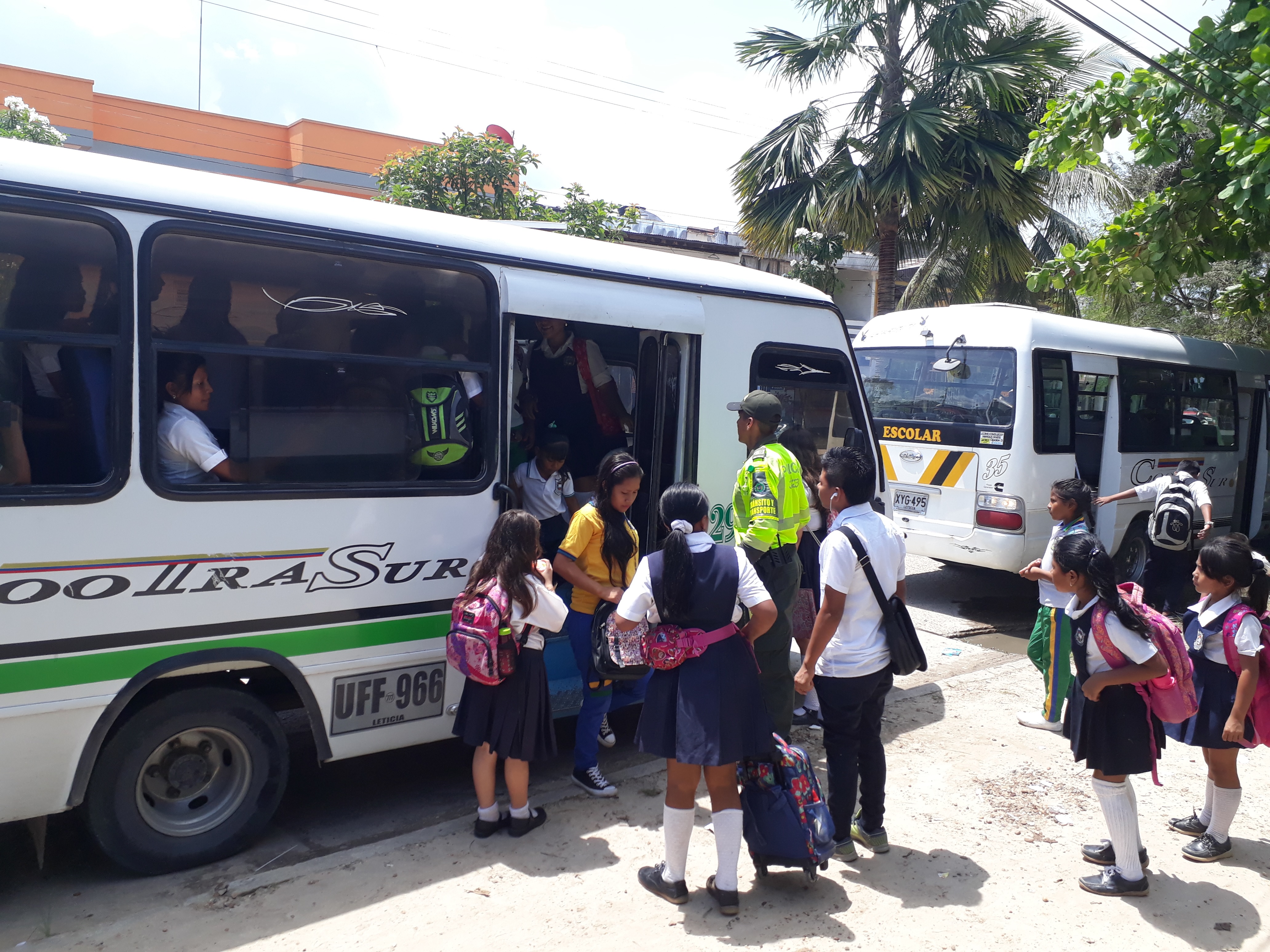 Jornadas educativas en centros docentes y planes operativos en zona de frontera 