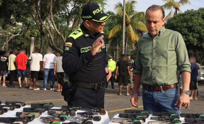 Comandante y alcalde de Cali valida la reducción de delitos por homicidio y armas incautadas