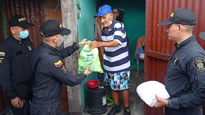 Sirviendo de Corazón a los que más los necesitan