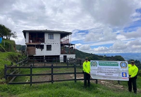  la Seccional de Investigación Criminal y la Fiscalía 52 Seccional de Extinción de Dominio