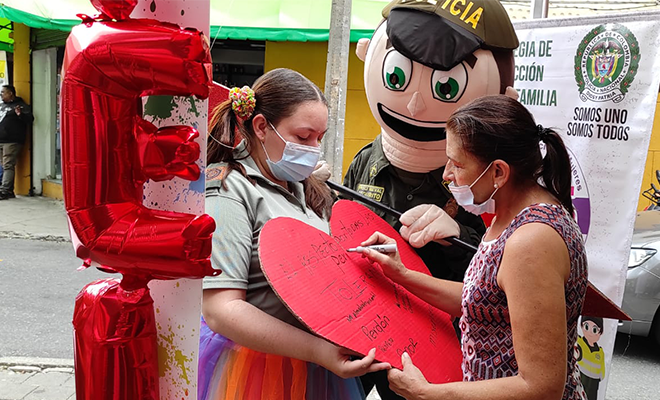 Campaña de amor y amistad en Medellín 