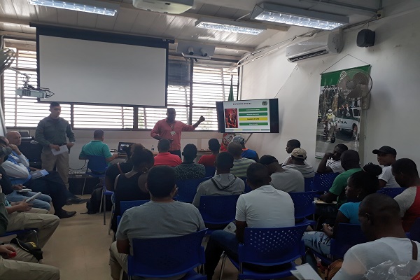 Primera-jornada-de-capacitación-dirigida-a-ex-combatientes.