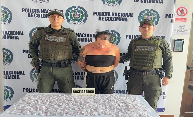 Una mujer fue capturada en Calarcá con 1.000 dosis de base de coca