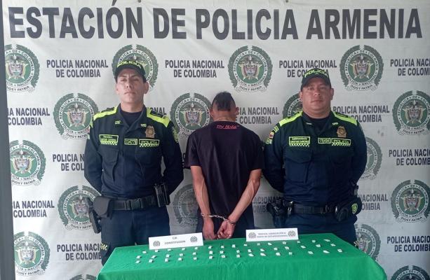 Hombre capturado con estupefacientes en el Centro de Armenia