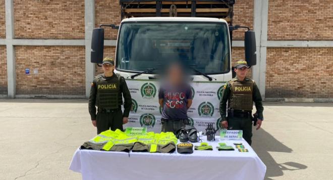 En una rápida acción, se logra la captura de un hombre que suplantaba autoridad