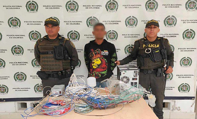 Capturado con elementos hurtados