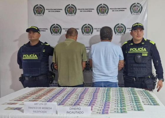 Tráfico de moneda falsificada