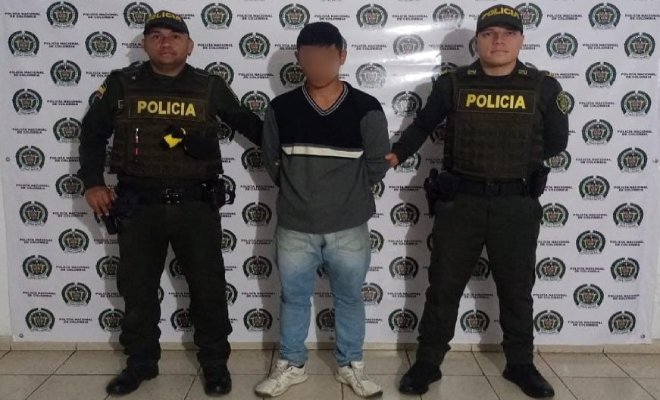 Capturado por agredir a su esposa e hijos