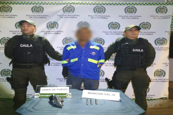 En Albania es capturado un hombre por porte ilegal de armas de fuego 