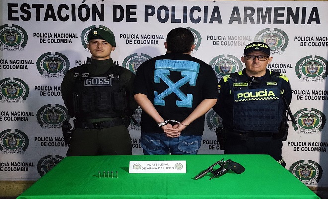 Tres armas de fuego incautadas y tres personas capturadas en el Quindío