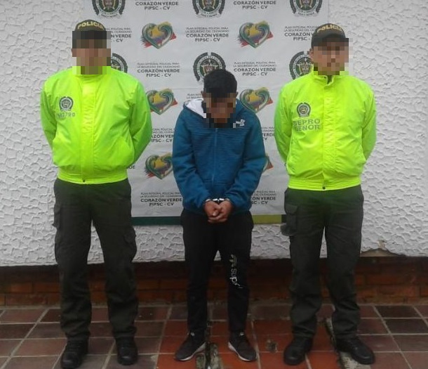 Capturado por acceso carnal abusivo