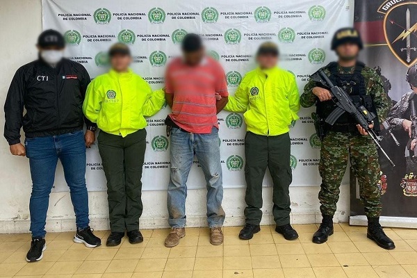 El Ejército y CTI de la Fiscalía, capturaron a un hombre por receptación