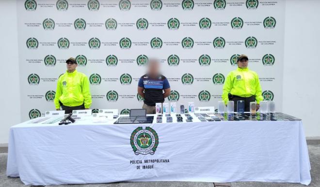 Capturamos un hombre, incautamos 145 celulares, tablet, dinero en efectivo y estupefacientes