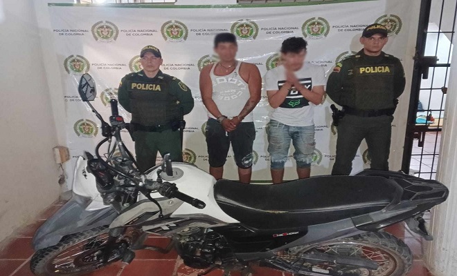 Capturados por hurtarse una motocicleta 