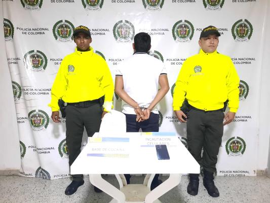 Capturado con 2500 gramos de base de coca en San José del Fragua