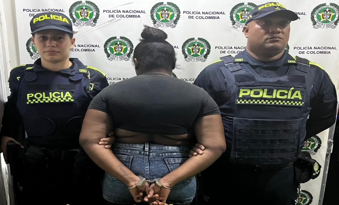 Dos policías, una capturada por el delito de aprovechamiento ilícito de recursos naturales renovables