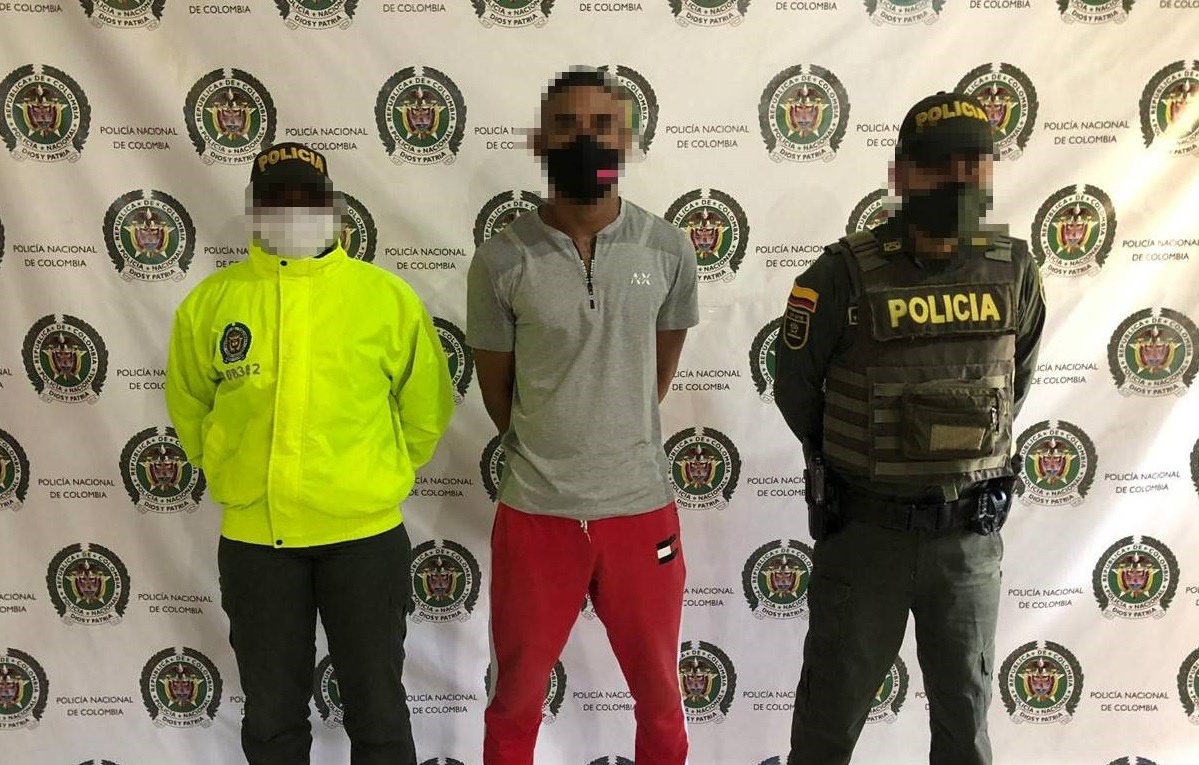 La mujer fue hallada al interior de su vivienda con varia heridas mortales producidas al parecer con arma blanca