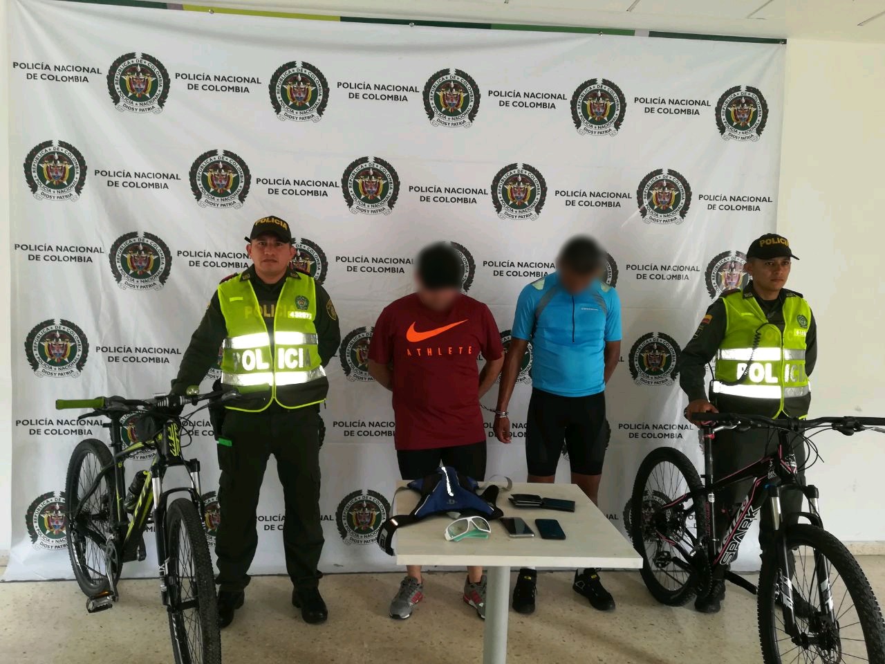 La oportuna reacción de la policía permitió la recuperación de los elementos