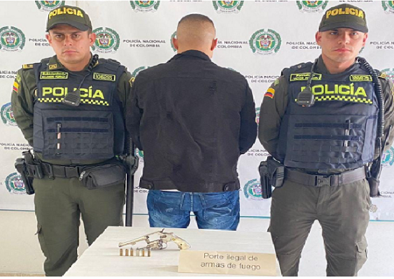 Deberá responder por el delito de porte ilegal de armas de fuego