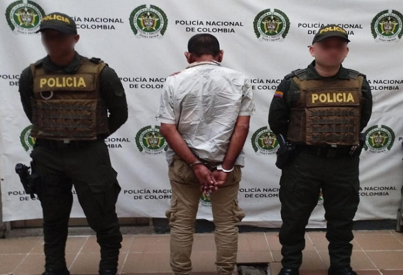 Tres personas capturadas en flagrancia por el delito de violencia intrafamiliar