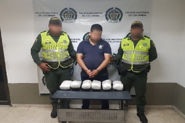 Capturado portando mas de 6000 gramos de cocaina