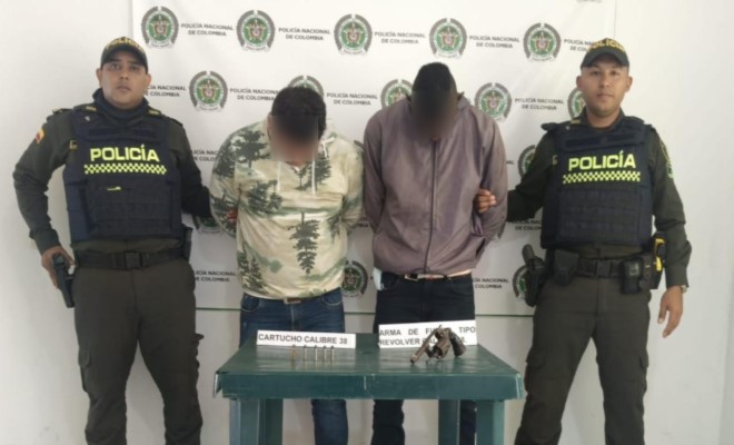 Con mas de siete anotaciones en su contra fueron capturados dos personas en flagrancia