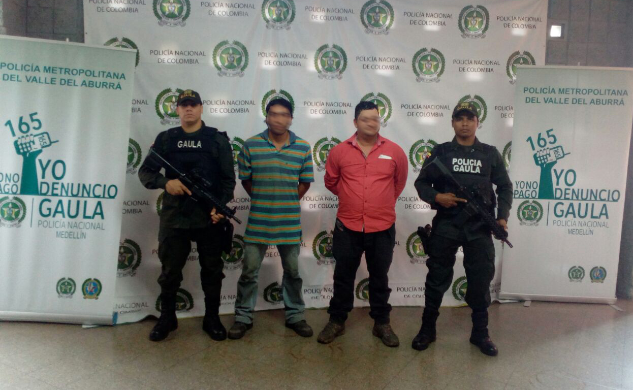 Dos capturados después de recibir dinero producto de extorsión