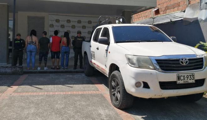 hurtaron una camioneta de alta gama de servicio público
