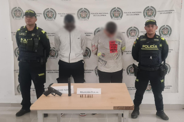 En Riohacha, capturadas dos personas por el delito de porte ilegal de armas de fuego