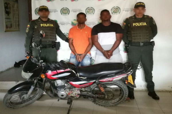 Capturados-por-hurto-y-porte-ilegal-de-armas.