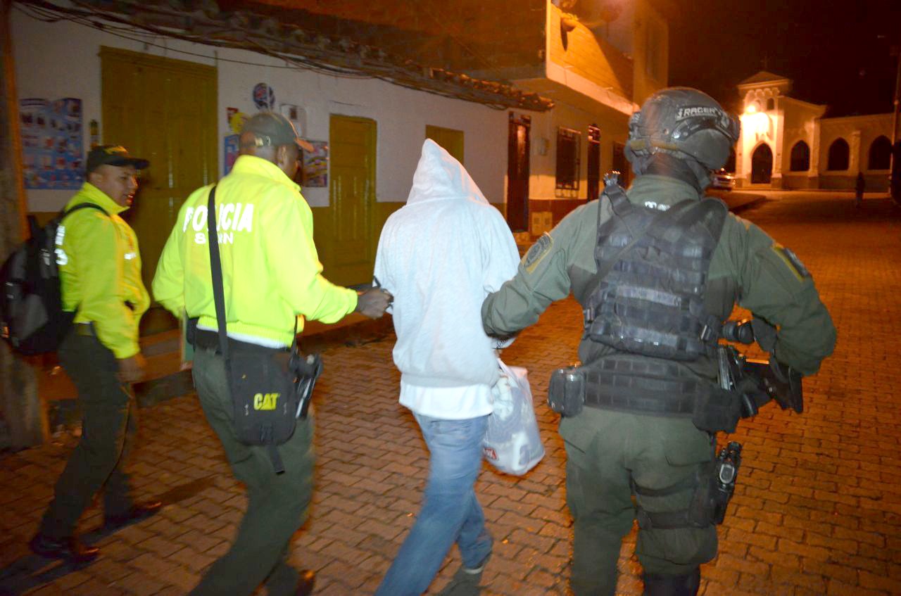 En-operación-‘fenix’-fueron-capturados-34-integrantes-de-la-banda-palenque-1