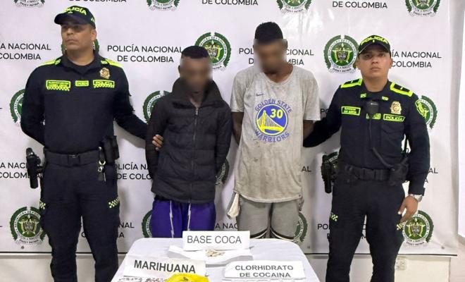 Dos Policías, Dos capturados y estupefacientes incautados