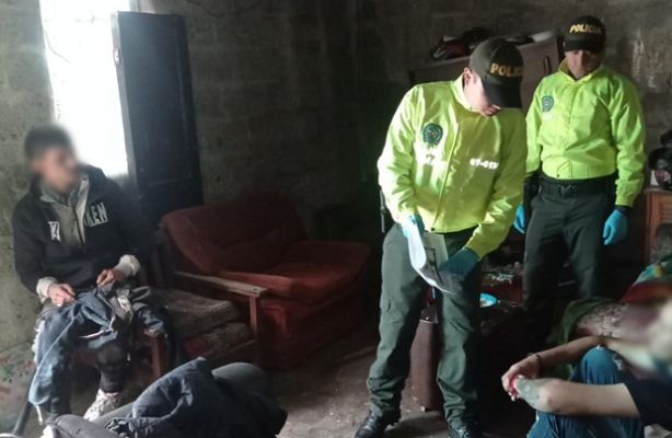 Dos hombres fueron capturados en dos diligencias de allanamiento 