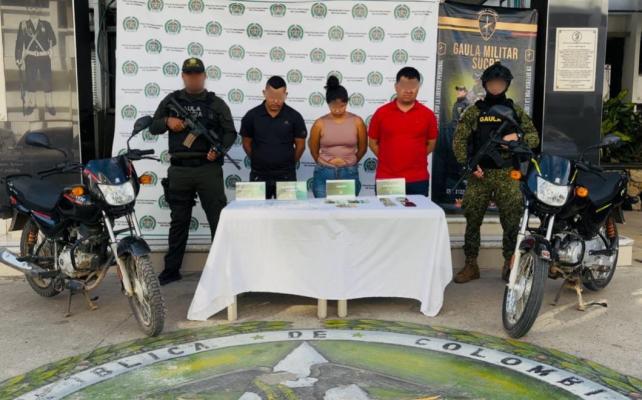 Capturados serían responsables de exigir dinero a comerciantes y contratistas.