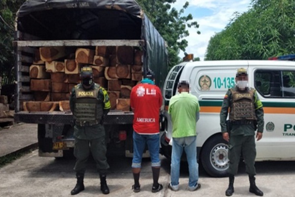 Capturamos a dos personas por el delito de aprovechamiento de los recursos naturales 